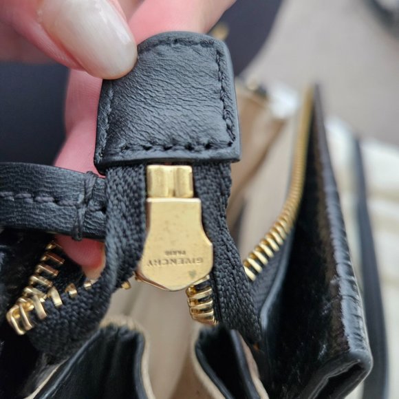 Givenchy crossbody bag - Picture 10 of 15